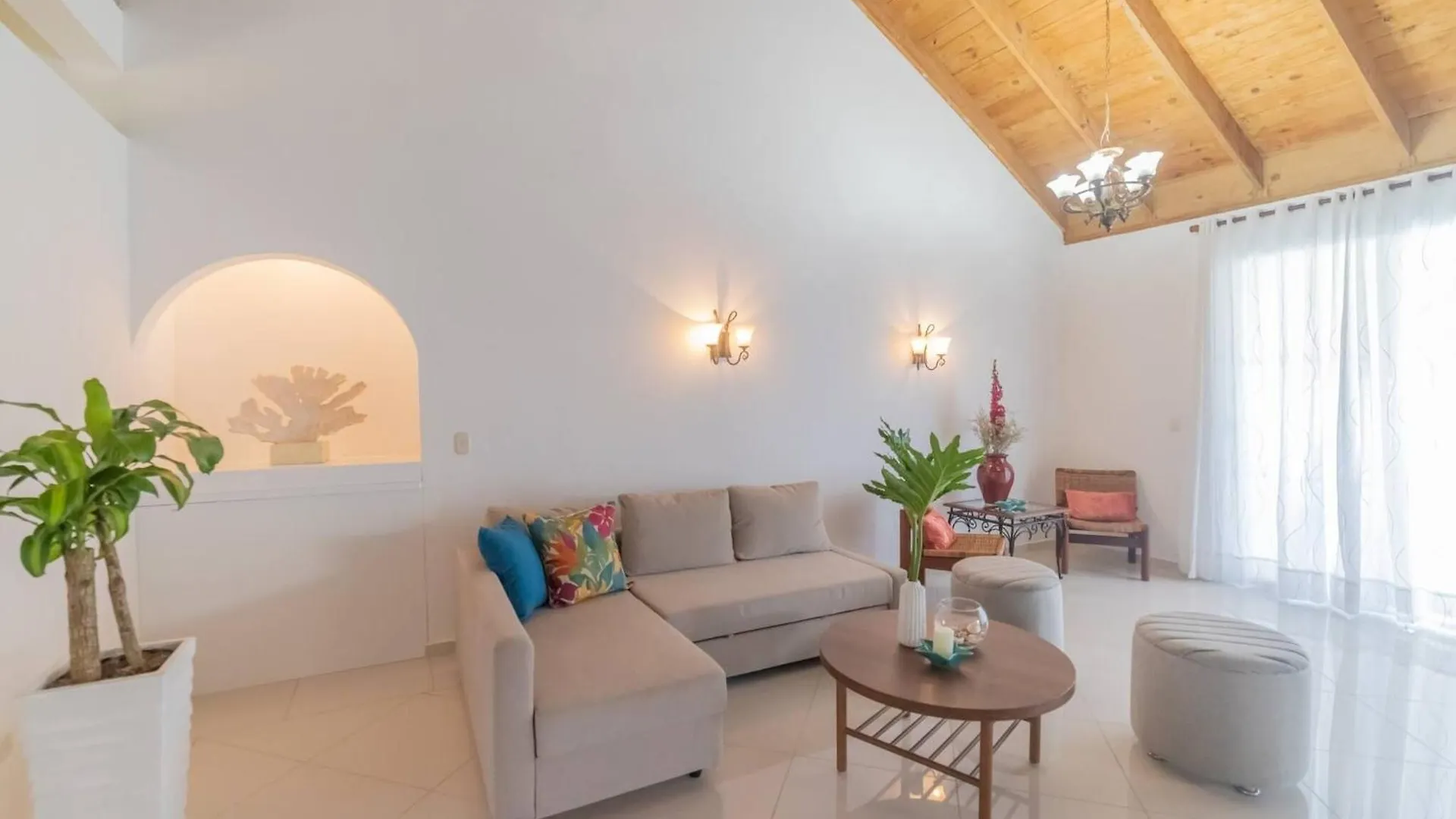 Villa Casati Pearl House, Big House With Private Pool à Bombita